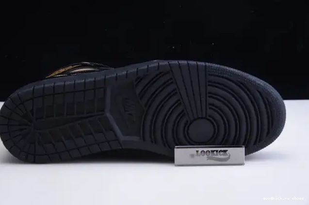 METALLIC RETRO HIGH BLACK 1 JORDAN (2020) GOLD AIR 555088-032 0427